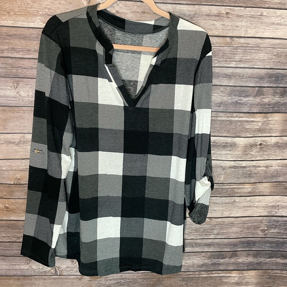 Black + White Plaid Top - Picture 5 of 7